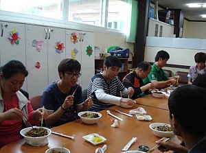 센터이용자 짜장면 후원