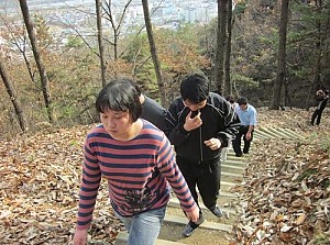 도움반 돈달산 산행