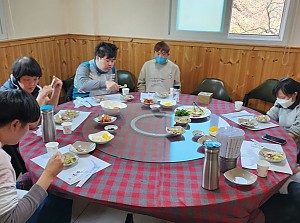 해냄반 지역사회시설이용훈련(대중식당이용)