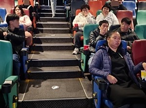 자립반 일상생활지원 영화관람