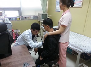 무료 건강검진 실시하다