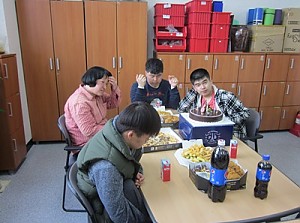 3월 도움반 생일파티 (이태희, 전상훈)