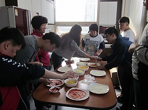 도움반 일상생활훈련(피자만들기)