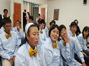 자립반 새재넘어 합창단 발표회 참가