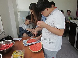 7월 도움반 일상생활훈련(화채만들기)