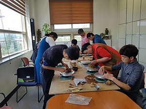 5월 자립반 도자기공예 실시